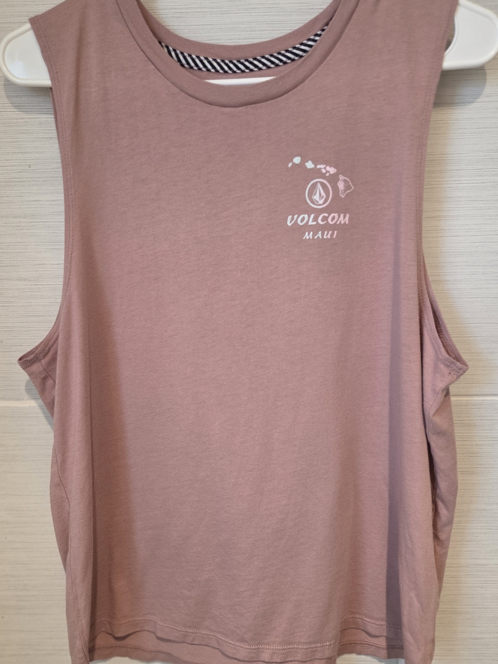 Volcom Sleeveless Muscle Tee in Dusty Rose Mauve Women Size L